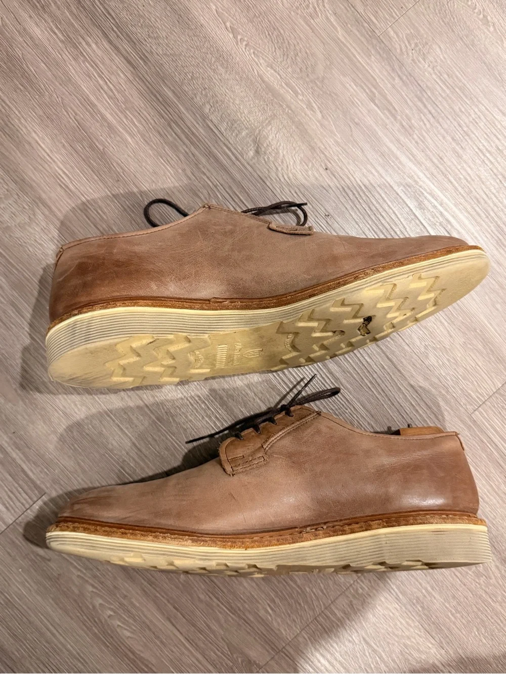 Allen Edmonds Men’s  Cove Drive Tan Lace Up Derby Size 11E Slip Resistant